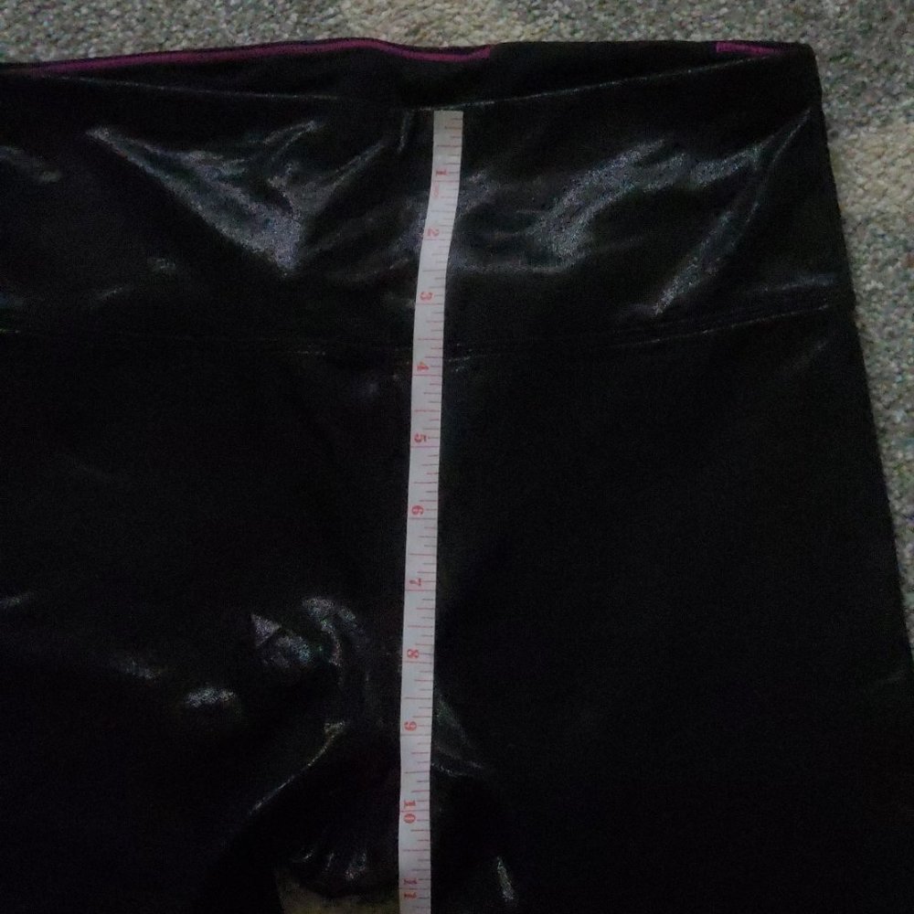 Calvin Klein - High Rise Metallic Performance Leggings - Picture 4 of 6